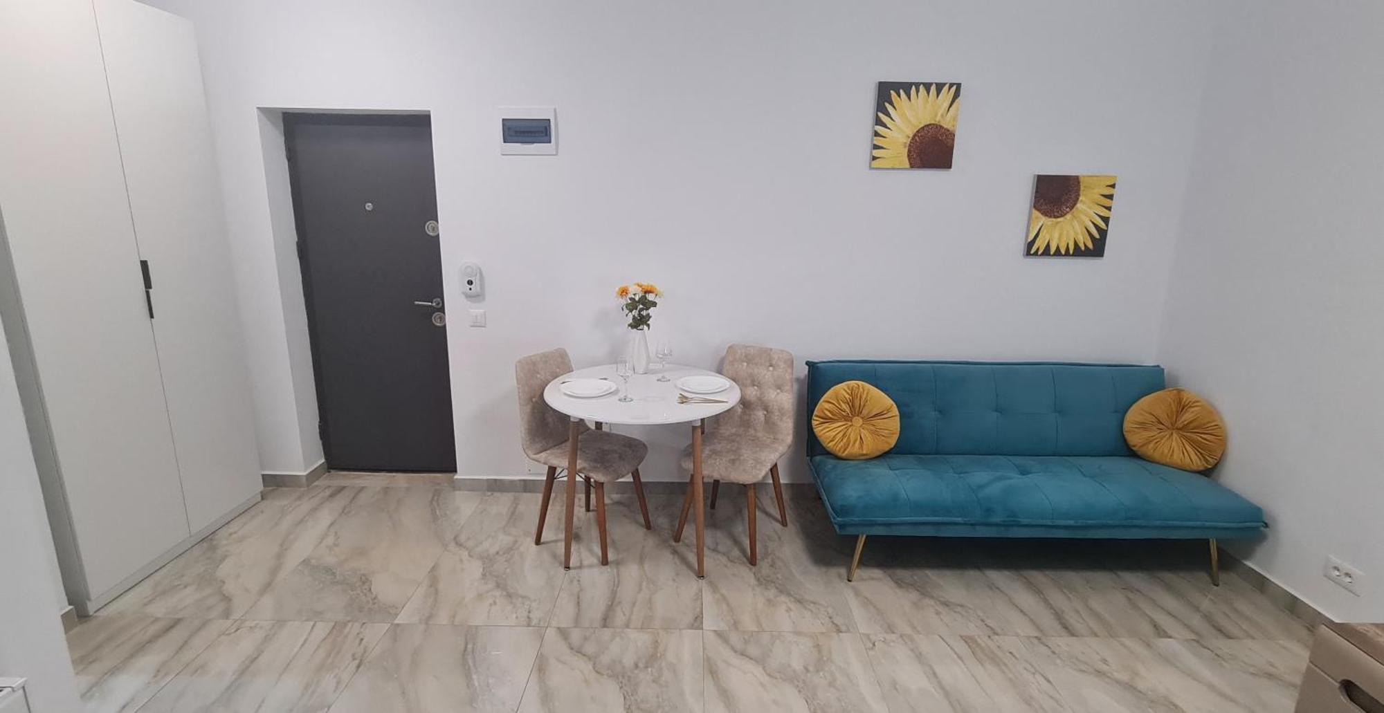 Marble Apartment